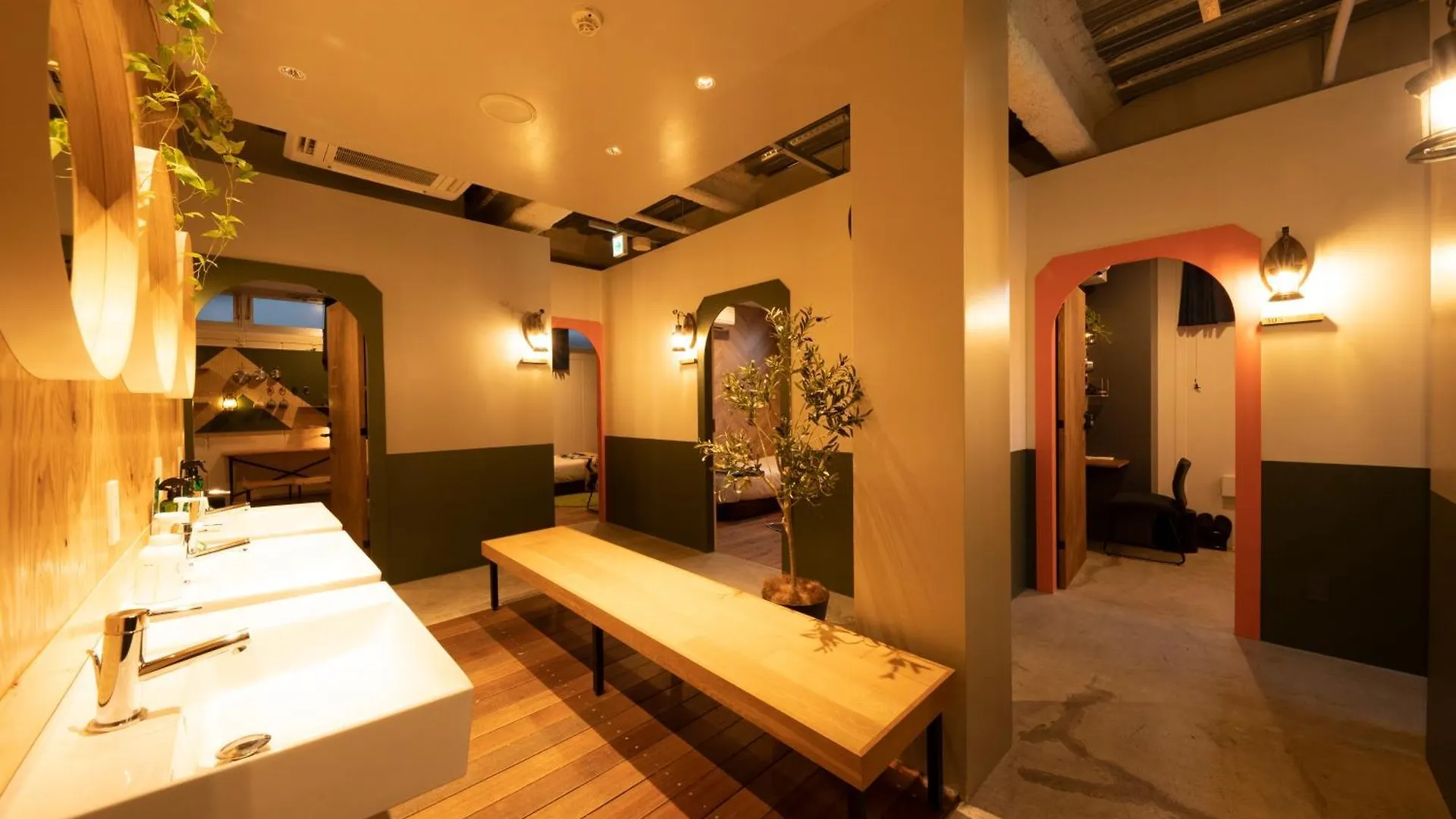 Glamping Tokyo Asakusa 0*,  Japan